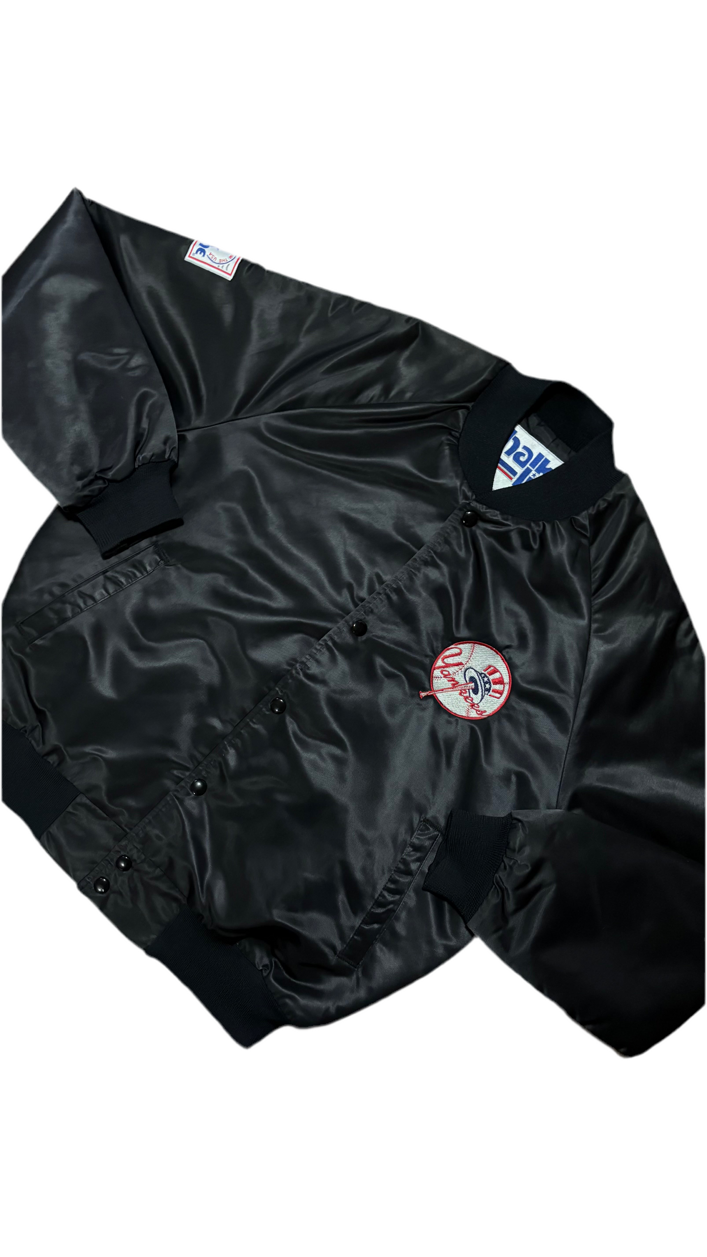 New York Yankees Big Logo - Chalkline Varsity Satin